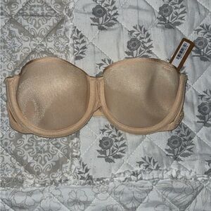Skims Nude Strapless Bra